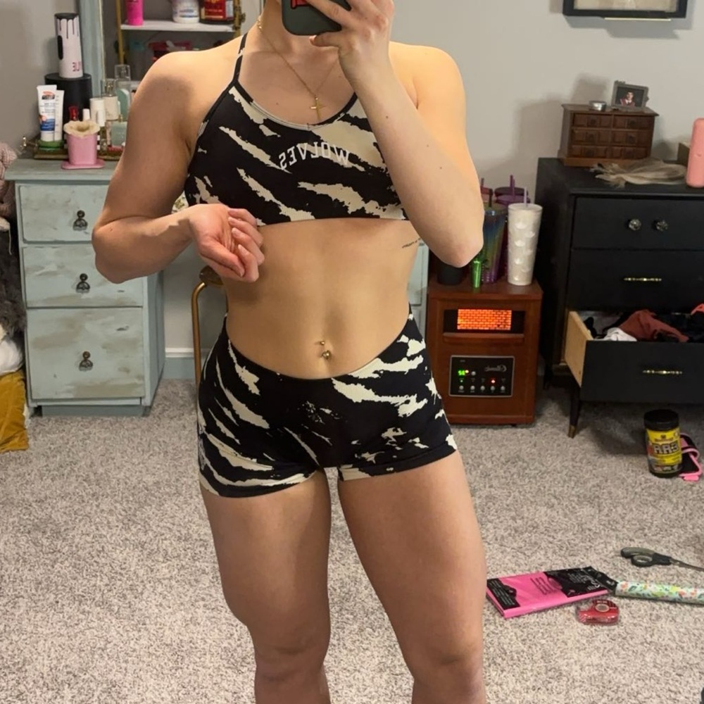 Darc Sport Black and White Zebra Sports Bra set